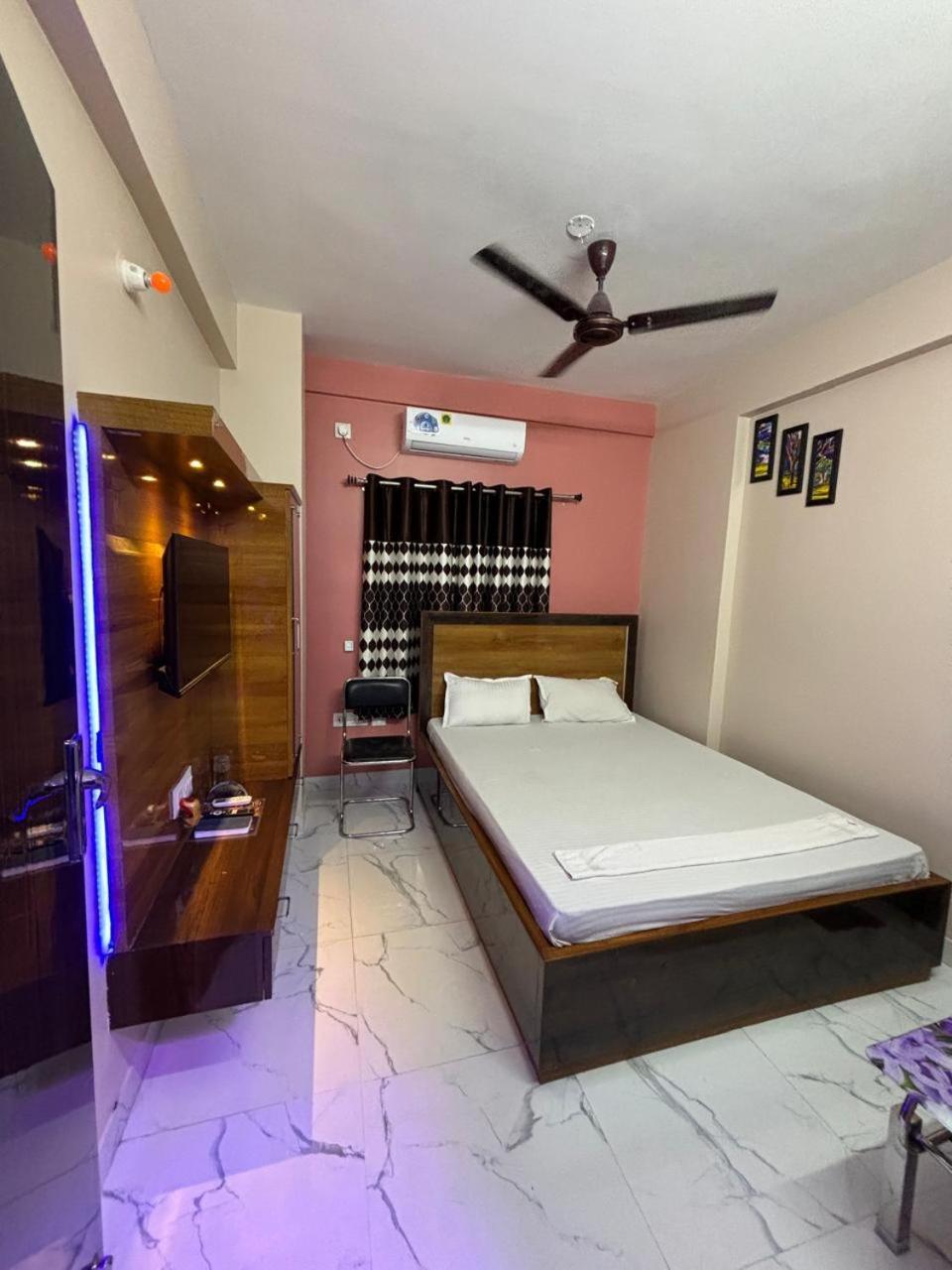 Garden Guest House Near Rene Tower Ruby General Hospital Calcuta Exterior foto